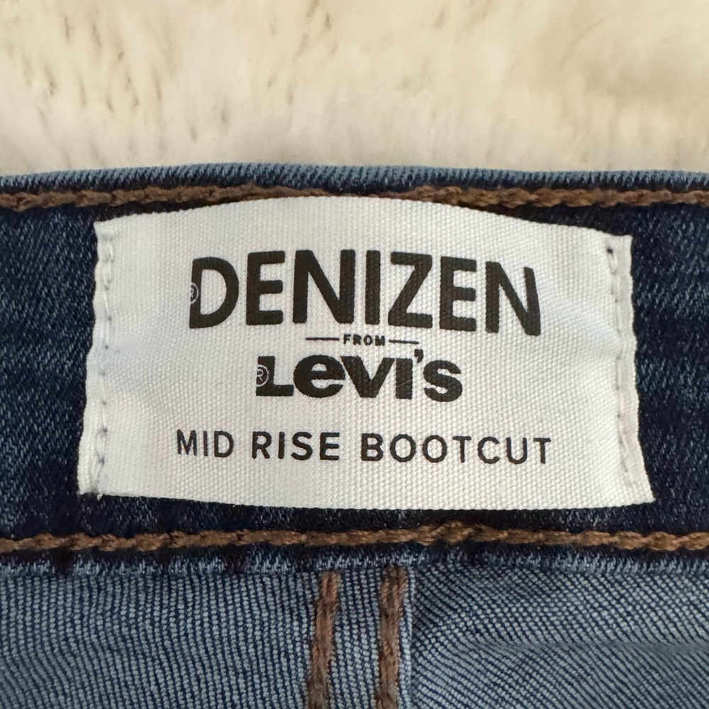 Levi's Denizen Mid Rise Bootcut Jeans - Blue